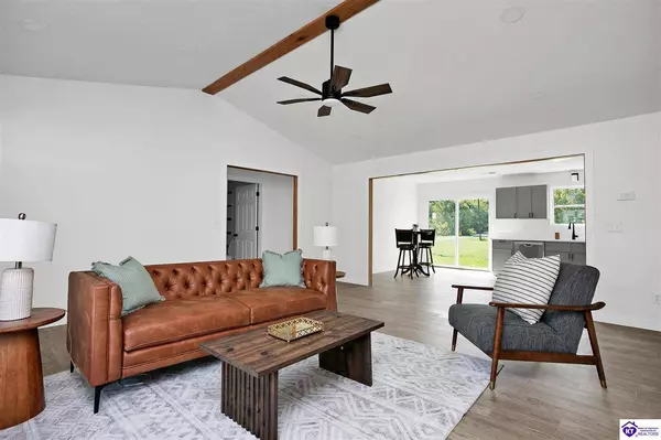 900 Edgebrook Drive, Vine Grove, KY 40175