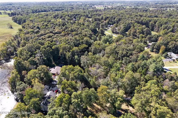 306 Forest TRCE, Radcliff, KY 40160