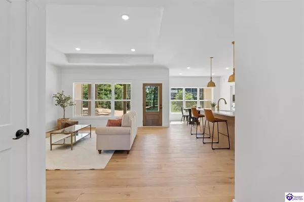 914 St John Road, Elizabethtown, KY 42701