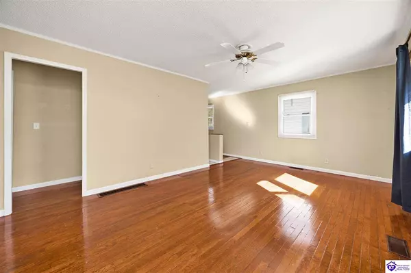 512 N Mantle Avenue, Elizabethtown, KY 42701