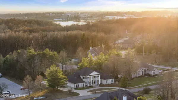 803 Foxfire Rd, Elizabethtown, KY 42701