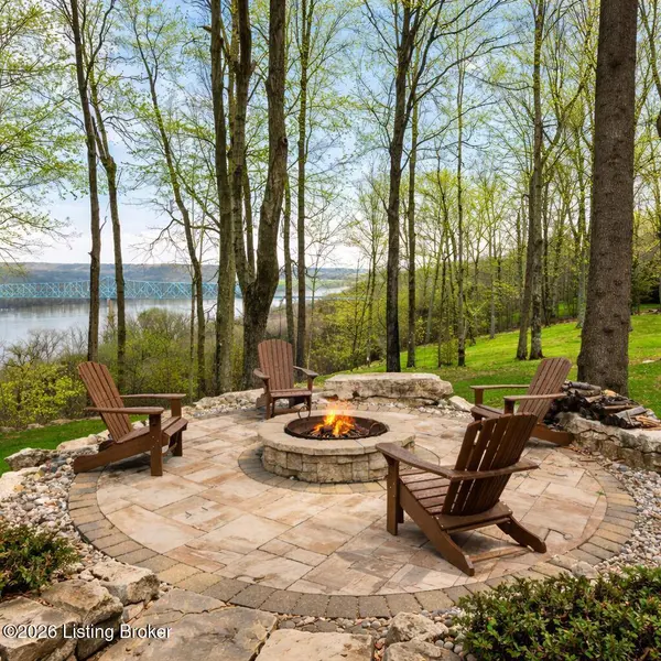 640 River Edge Rd, Brandenburg, KY 40108