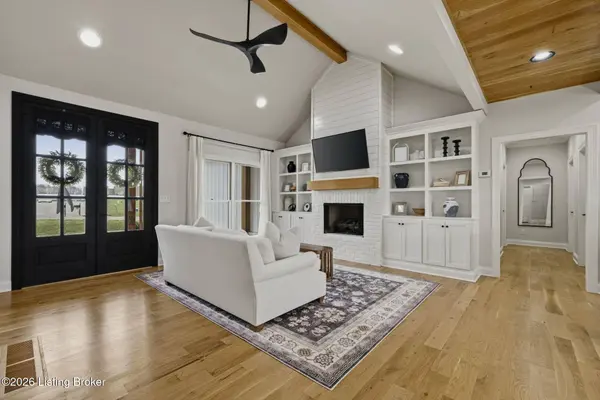 808 Timber Ln, Elizabethtown, KY 42701