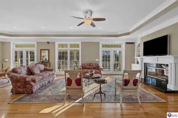 803 Foxfire Road, Elizabethtown, KY 42701