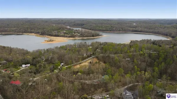 860 Noah Stevenson Road, Bee Spring, KY 42207