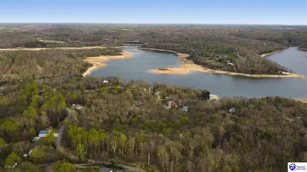 21 & 22 Cedar Point Road, Bee Spring, KY 42207