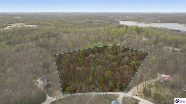 21 & 22 Cedar Point Road, Bee Spring, KY 42207