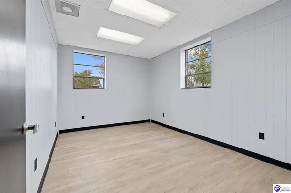 202 N Mulberry Street, Elizabethtown, KY 42701