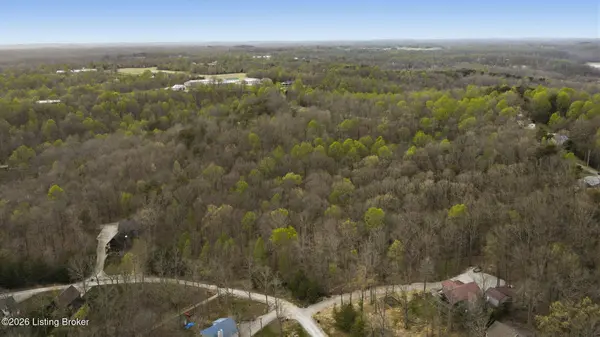 21 & 22 Cedar Point Rd, Bee Spring, KY 42207