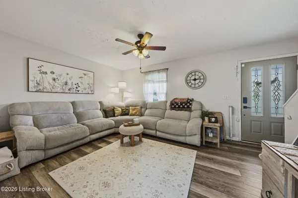 211 Southern Lake Dr, Elizabethtown, KY 42701