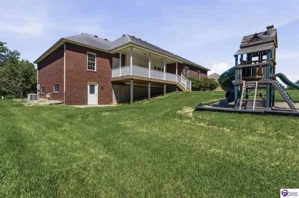 578 Deer Run Way, Elizabethtown, KY 42701