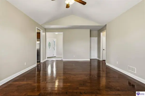 517 Concord Grape Way, Vine Grove, KY 40175