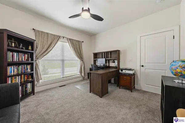 305 Ashwood Avenue, Elizabethtown, KY 42701