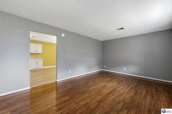 918 Austin Drive, Radcliff, KY 40160