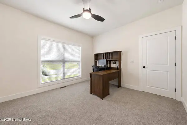305 Ashwood Ave, Elizabethtown, KY 42701