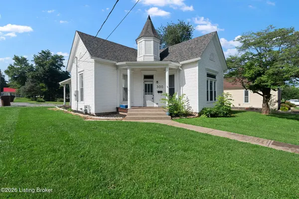 300 W Main St