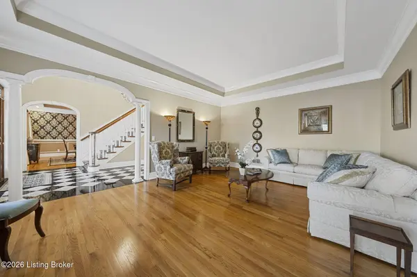 803 Foxfire Rd, Elizabethtown, KY 42701
