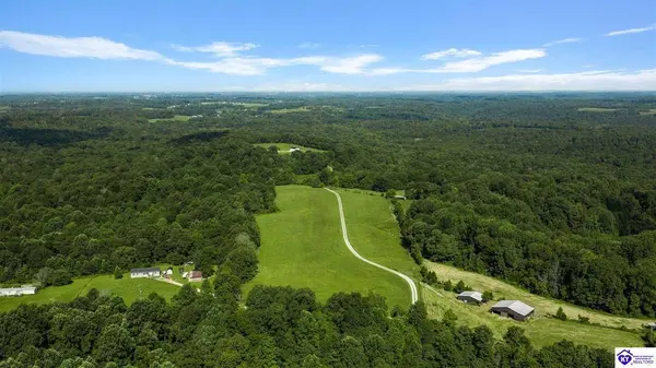 1225 N Grandview Church Road, Cecilia, KY 42724