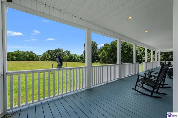 1225 North Grandview Church Road, Cecilia, KY 42724