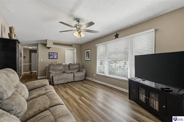 304 Estate Drive, Elizabethtown, KY 42701
