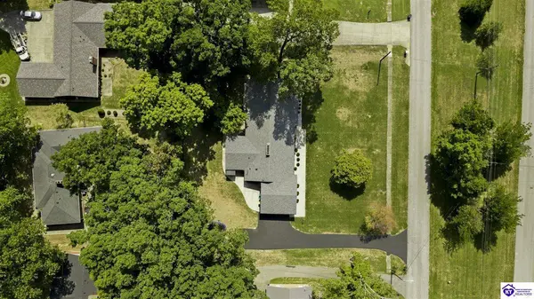 221 Cherokee Boulevard, Elizabethtown, KY 42701