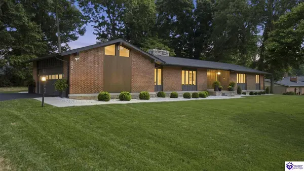221 Cherokee Boulevard