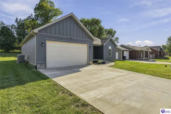 104 Brookhaven Drive, Vine Grove, KY 40175