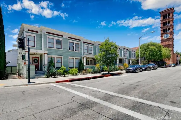 221 N Raymond #8, Pasadena, CA 91103