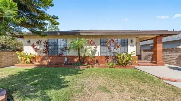 943 N Orange