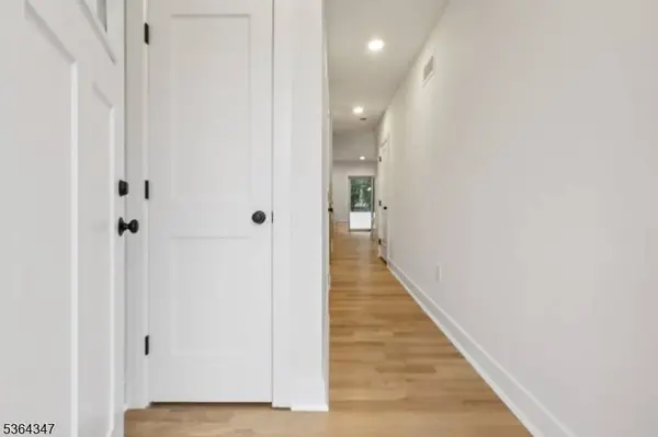 60 Church St, Millburn Twp., NJ 07041