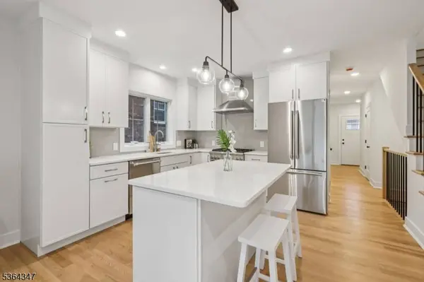 60 Church St, Millburn Twp., NJ 07041