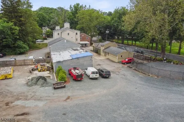 1 Pierson Rd, Maplewood Twp., NJ 07040