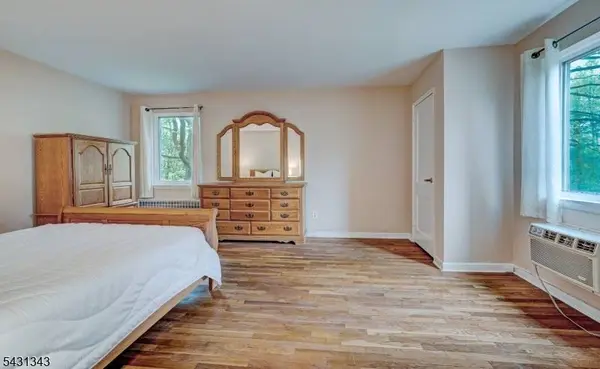 57C Troy Dr, Springfield Twp., NJ 07081