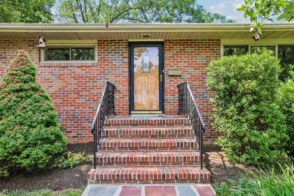 30 Ferndale Rd, Madison Boro, NJ 07940