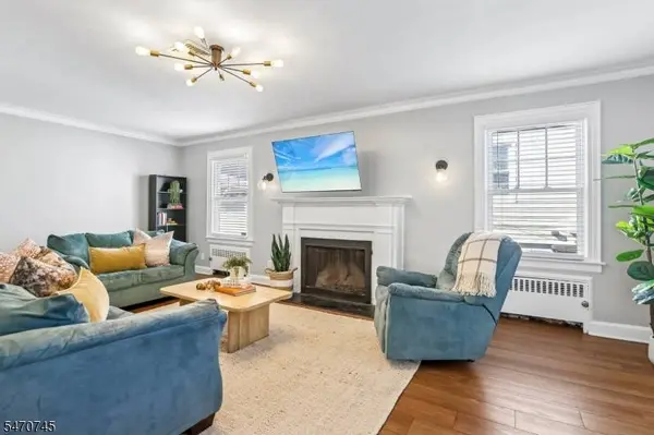 516 Twin Oaks Rd, Union Twp., NJ 07083