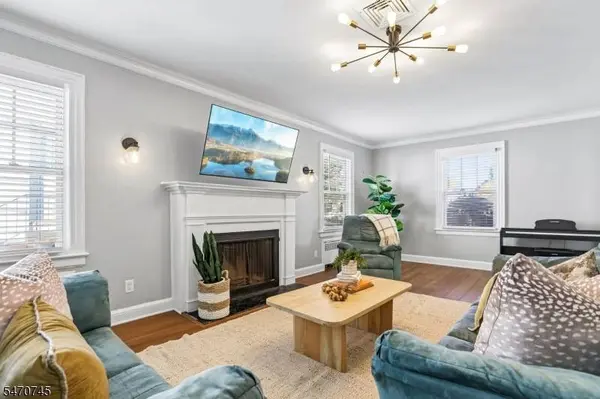 516 Twin Oaks Rd, Union Twp., NJ 07083