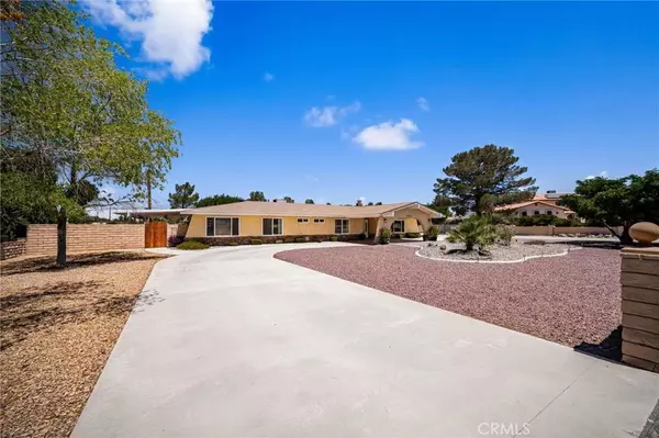 19082 Tecumseh RD, Apple Valley, CA 92307