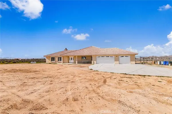 15088 Mesquite RD, Apple Valley, CA 92307