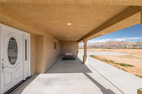 15088 Mesquite RD, Apple Valley, CA 92307