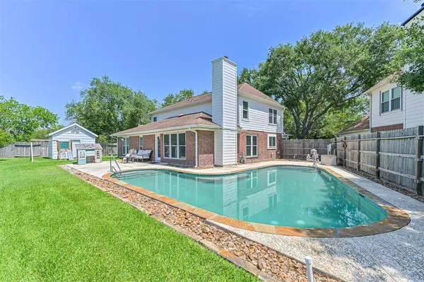 5408 Spring Branch DR, Pearland, TX 77584