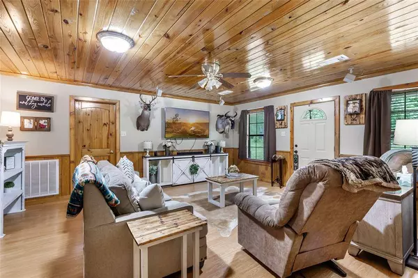 881 County Road 2276, Cleveland, TX 77327