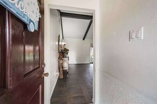 4310 Fairhill ST, Pasadena, TX 77505