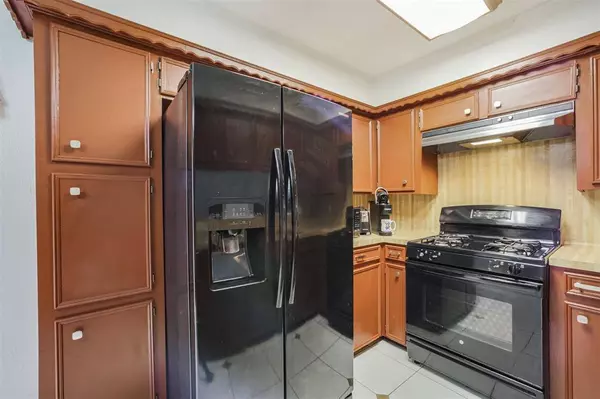 4310 Fairhill ST, Pasadena, TX 77505