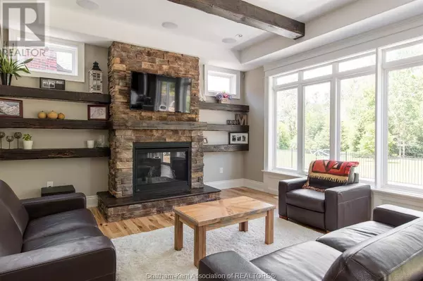 48 BLOOMINGTON WAY, Chatham, ON N7L0H2