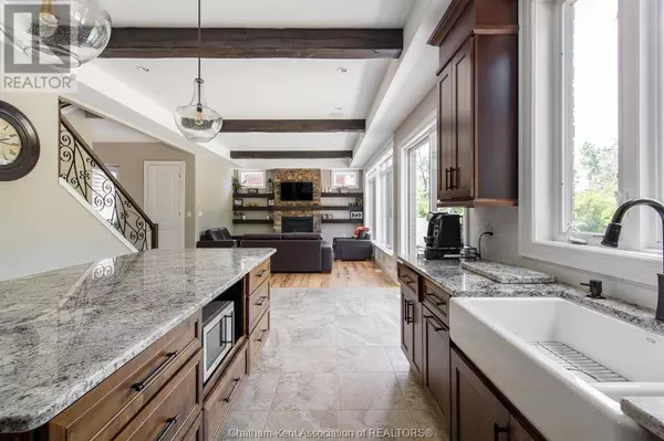 48 BLOOMINGTON WAY, Chatham, ON N7L0H2