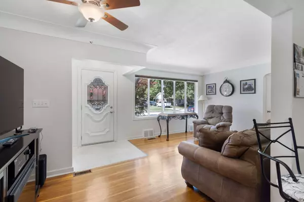 33 Meadowlea Rd, Chatham-kent, ON N7M 5C3