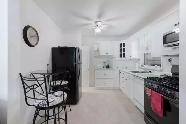 33 Meadowlea Rd, Chatham-kent, ON N7M 5C3