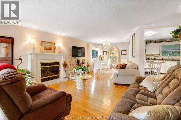 41 MAPLE STREET, Chatham, ON N7L2E5