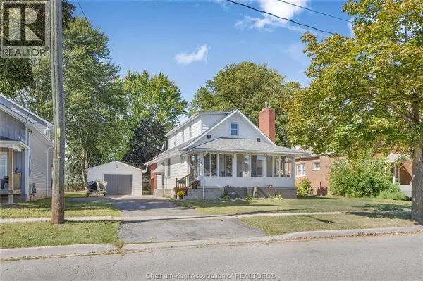 61 UNIVERSITY AVENUE, Wallaceburg, ON N8A3Z7