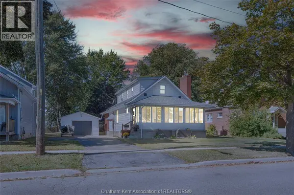 61 UNIVERSITY AVENUE, Wallaceburg, ON N8A3Z7